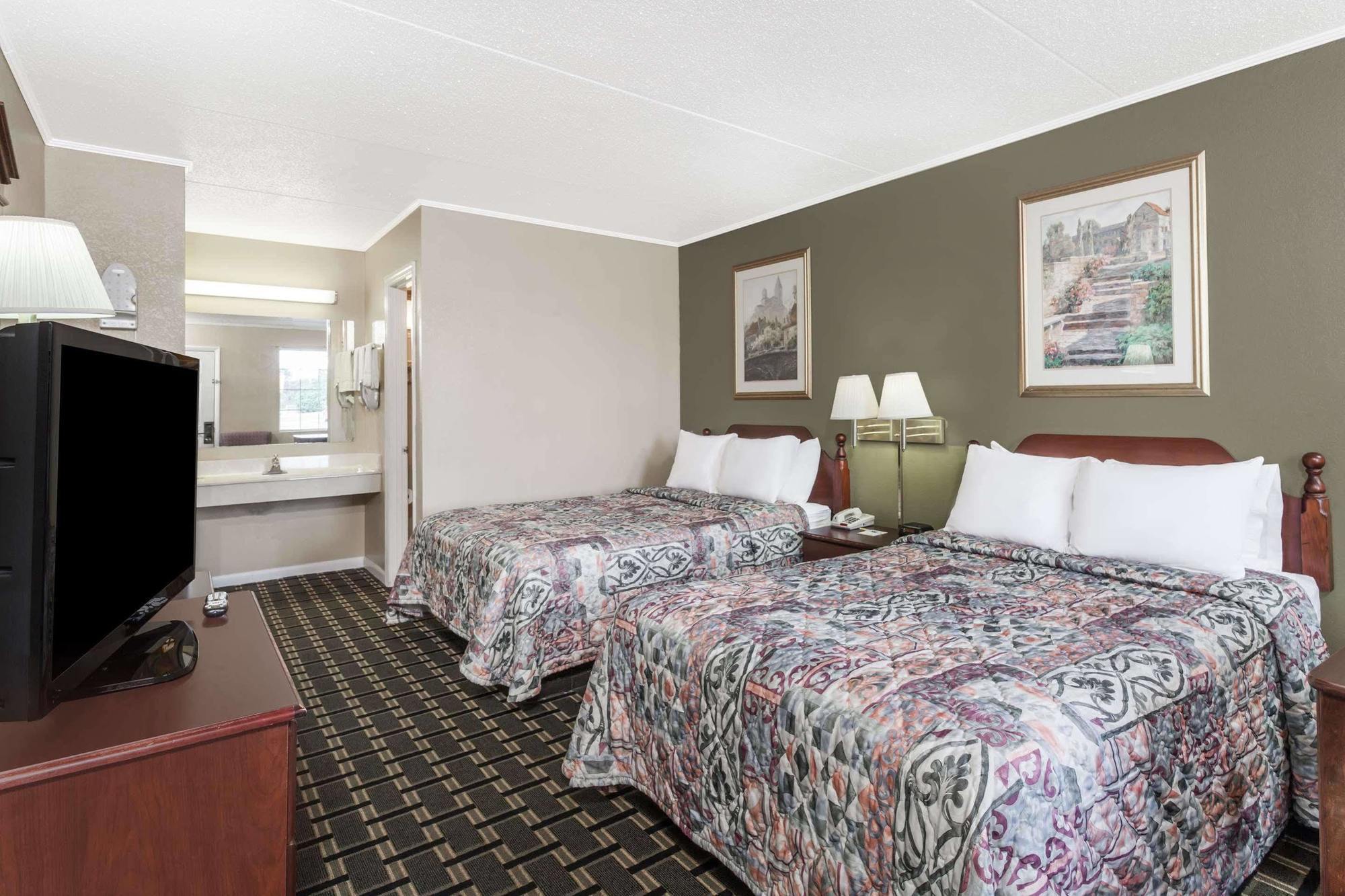Days Inn By Wyndham Lenoir City Exterior foto
